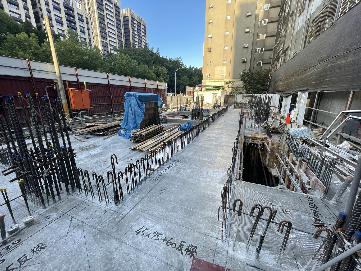 1FL RC (3)-3.jpg (703 KB)